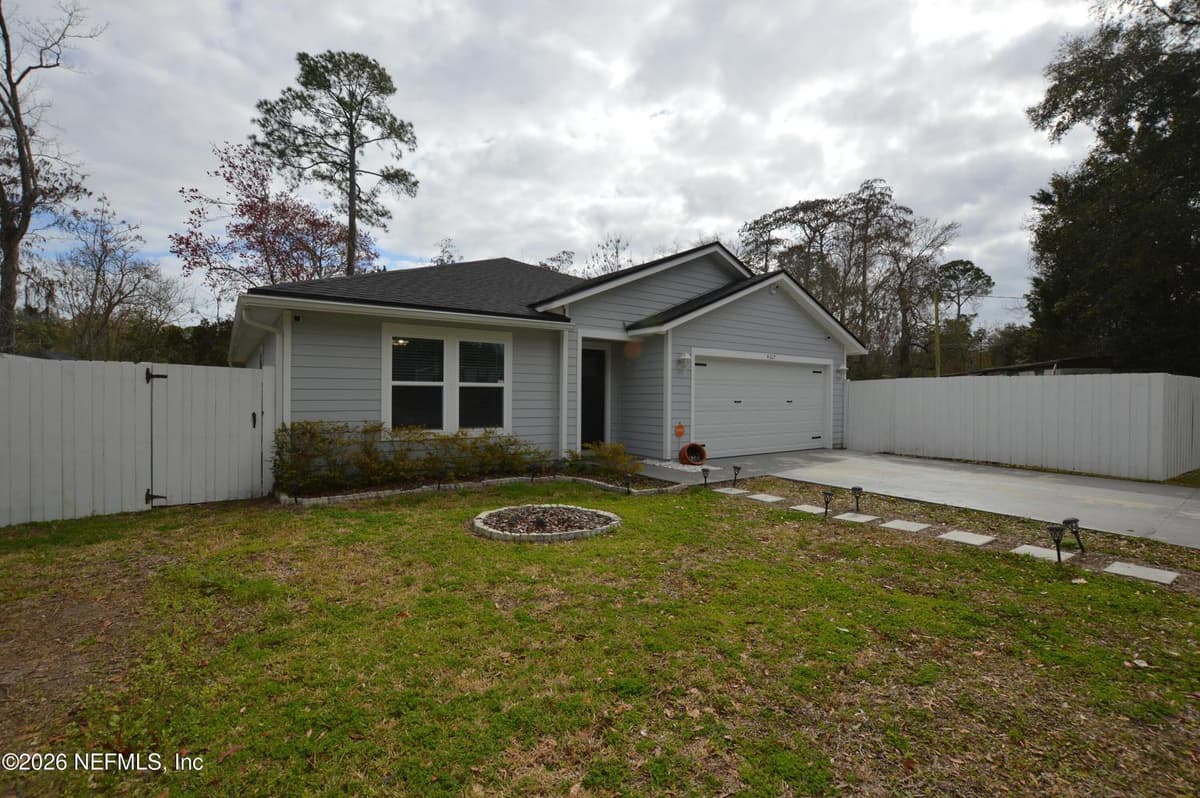 4327 LOYS Drive, Jacksonville, FL 32246 2