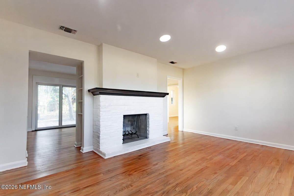 5072 FRENCH Street, Jacksonville, FL 32205 2
