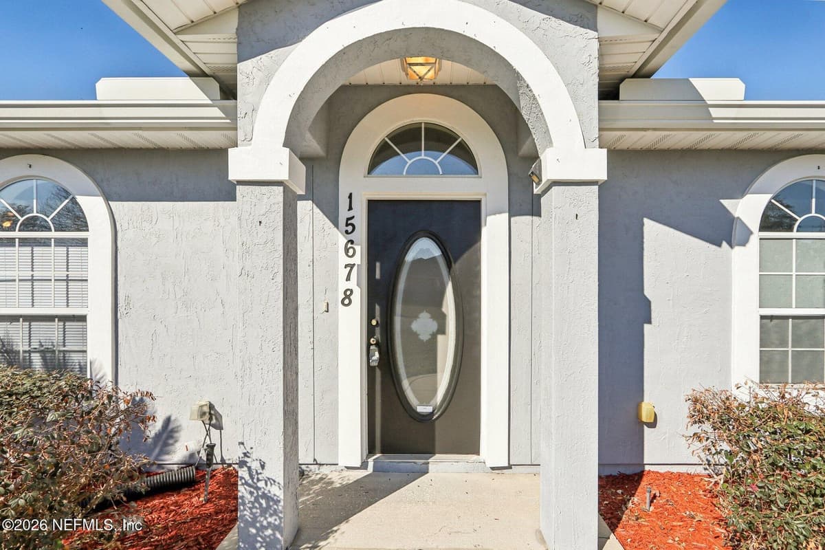 15678 MOSS HOLLOW Drive, Jacksonville, FL 32218 2