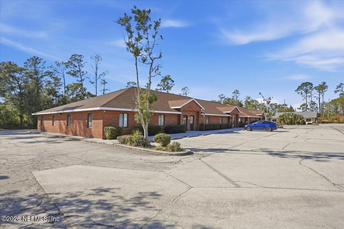 33 OLD KINGS Road N, Palm Coast, FL 32137 2