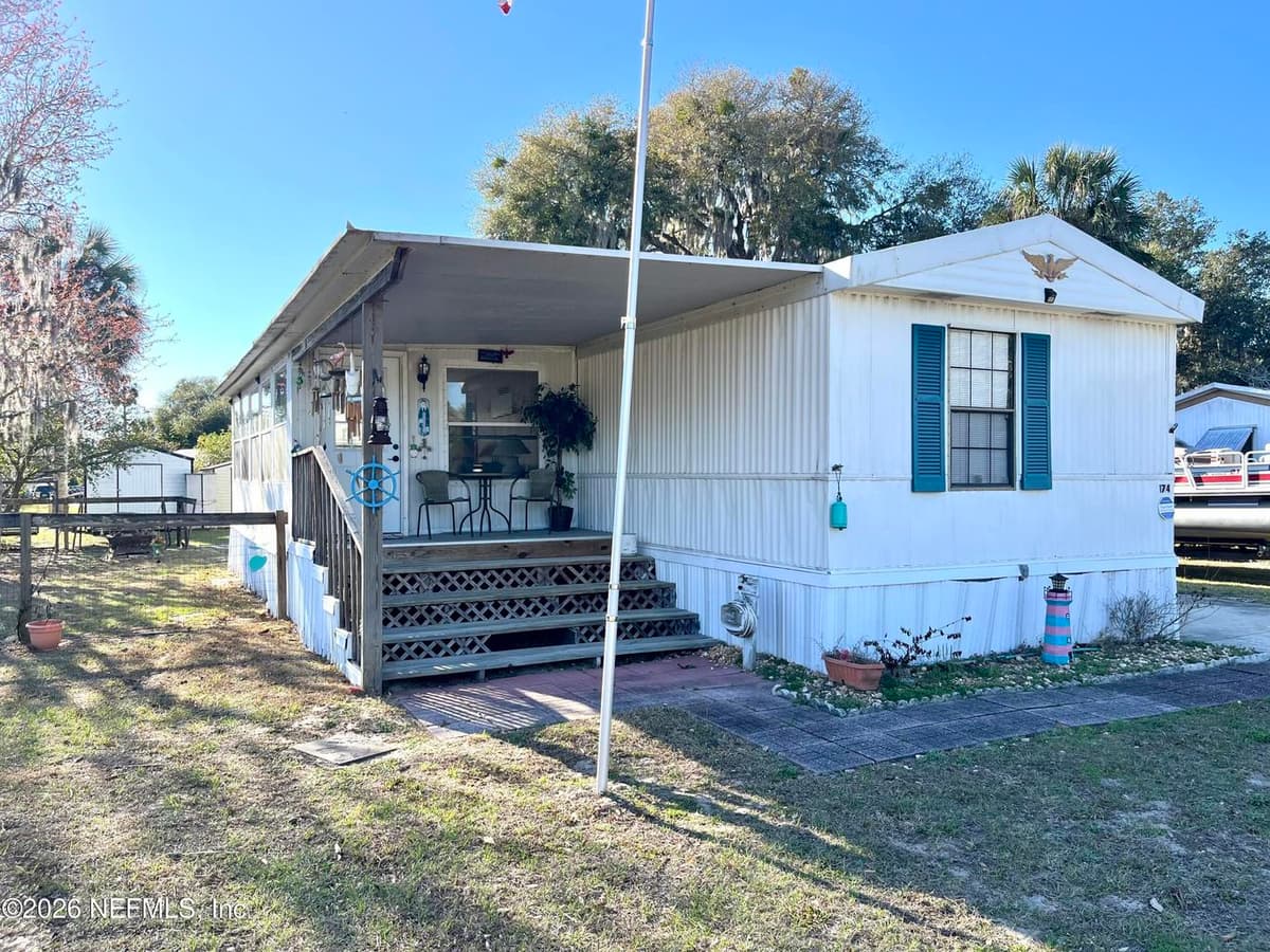 174 BUCHANAN Circle, Satsuma, FL 32189 2