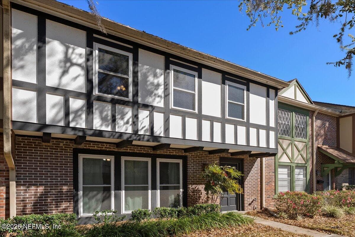 8140 SUTTON Place E, Jacksonville, FL 32217 2