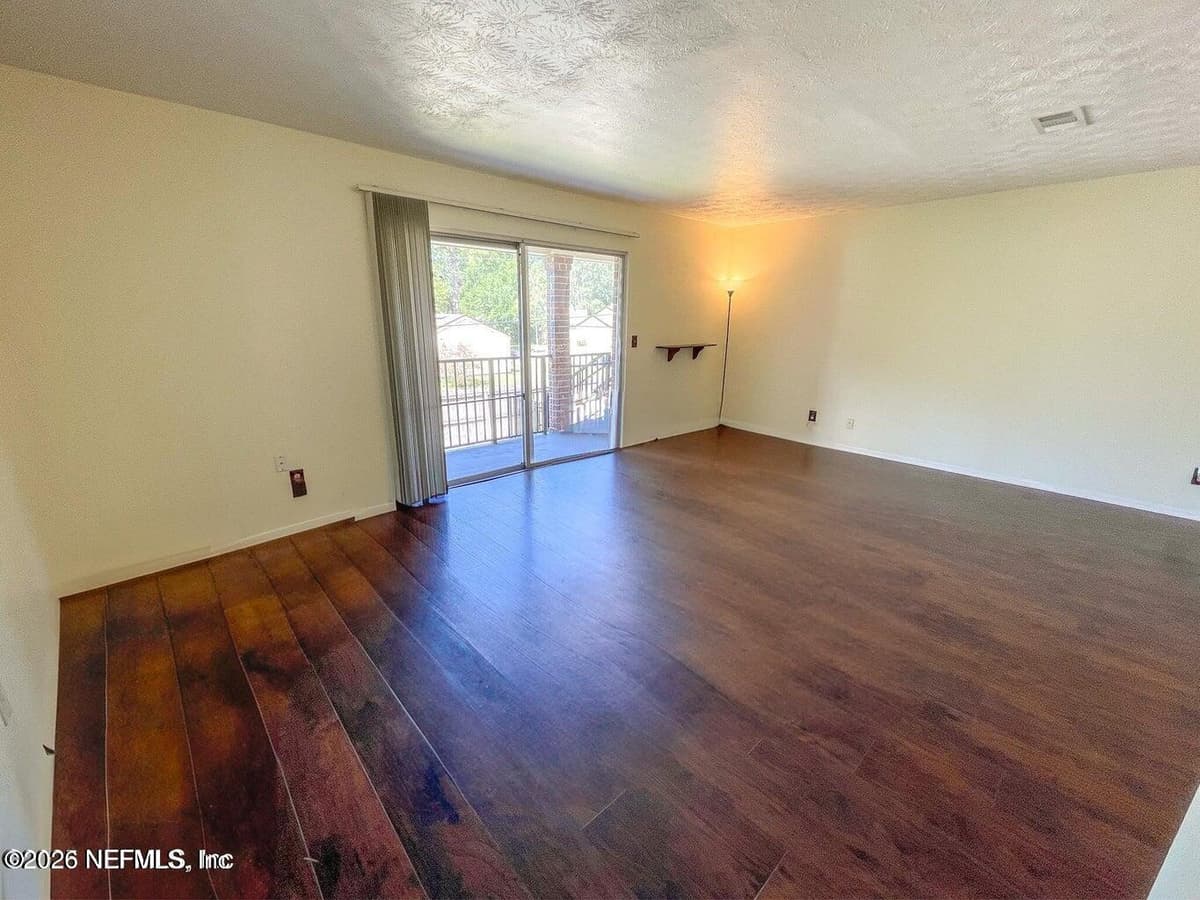 4915 BAYMEADOWS Road 13D, Jacksonville, FL 32217 3
