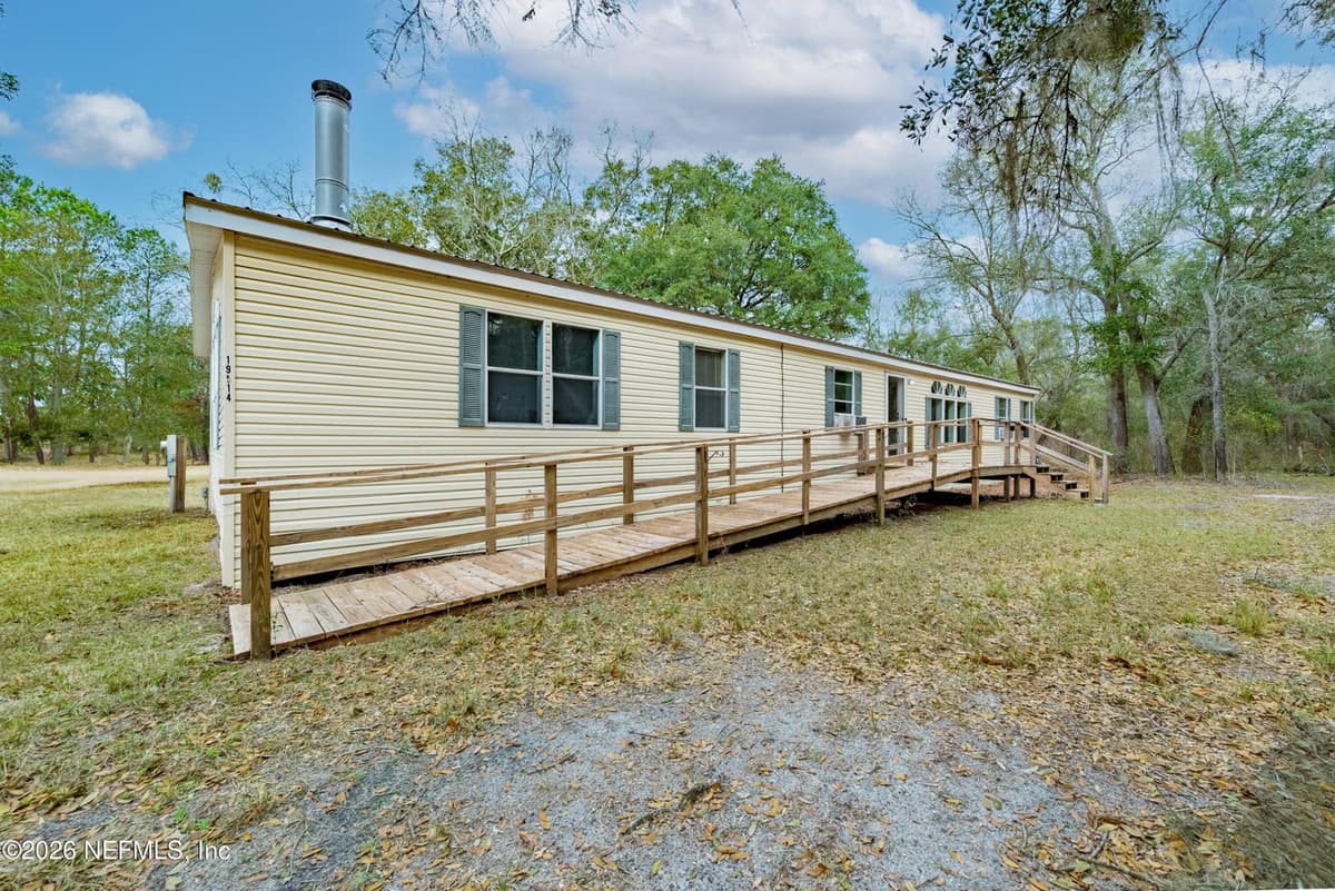 19514 N COUNTY ROAD 225, Gainesville, FL 32609 2