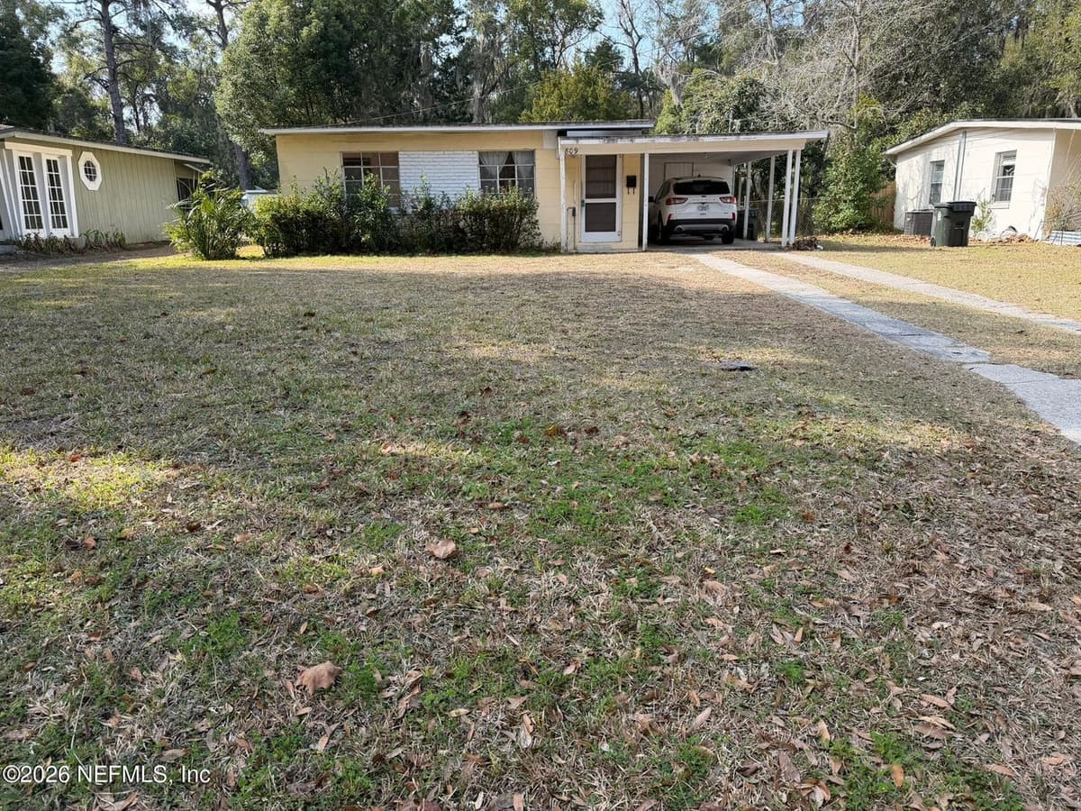 809 N CYPRESS Avenue, Green Cove Springs, FL 32043 2