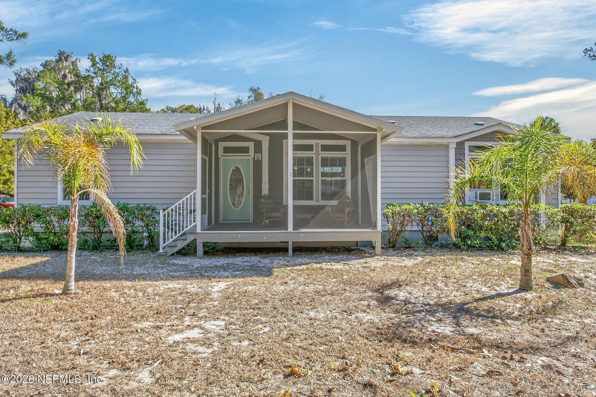 808 FRONT Street, Welaka, FL 32193 2