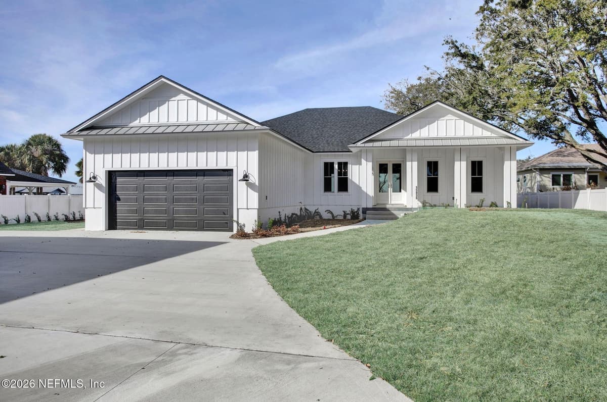 15936 SHARK Road W, Jacksonville, FL 32226 2