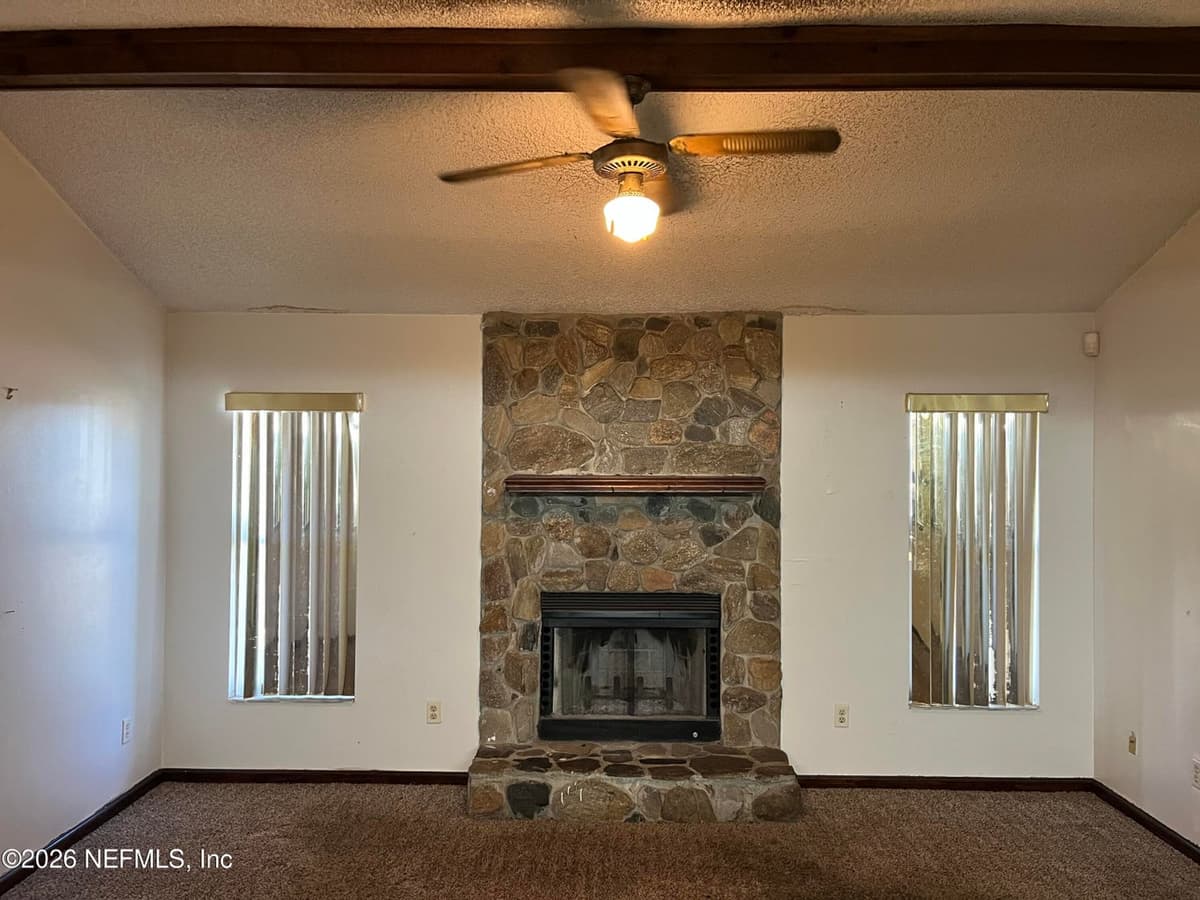 8126 SABLE WOOD Drive N, Jacksonville, FL 32244 3