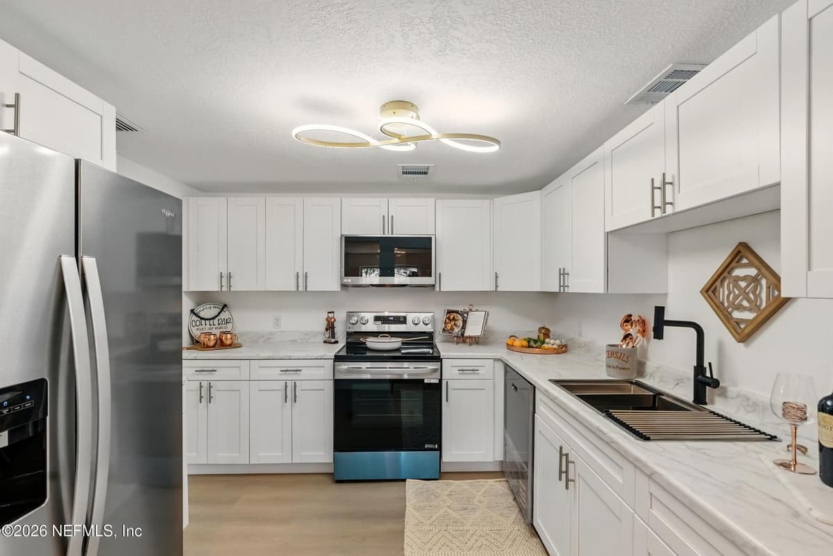3530 SHADOW Street, Jacksonville, FL 32254 2