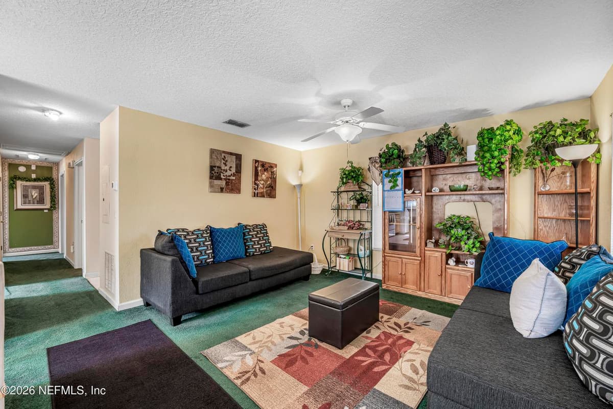 705 OAK ARBOR Circle, Jacksonville, FL 32206 2