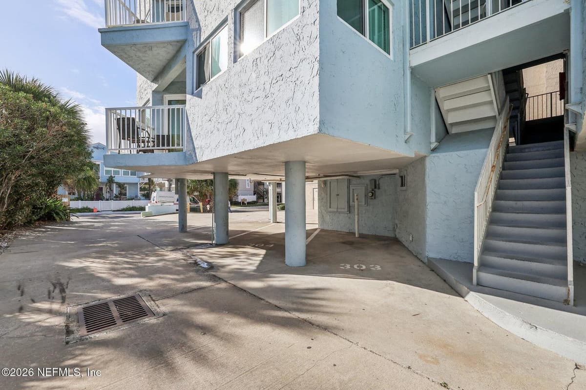413 1ST Street S 303, Jacksonville Beach, FL 32250 3