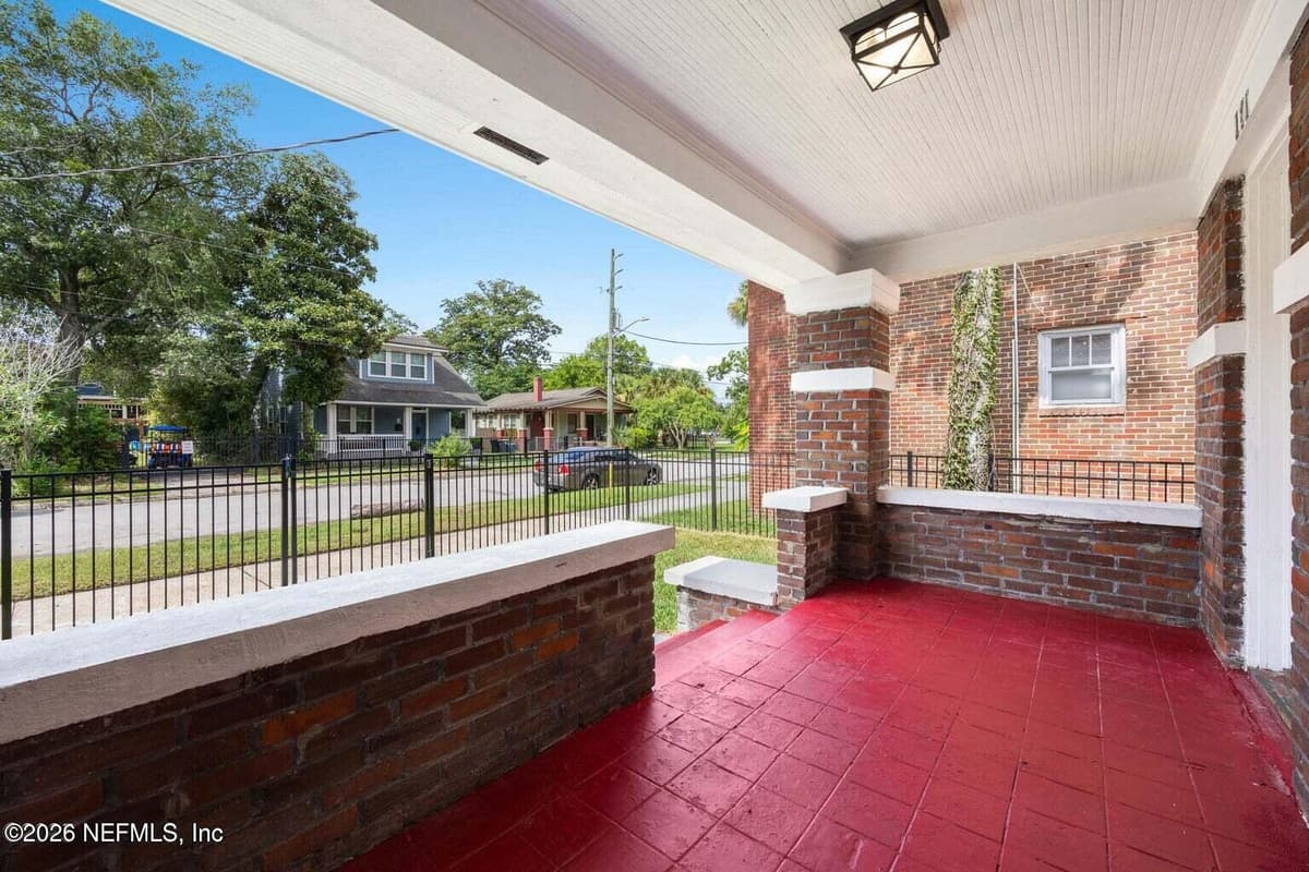 131 COTTAGE Avenue, Jacksonville, FL 32206 2