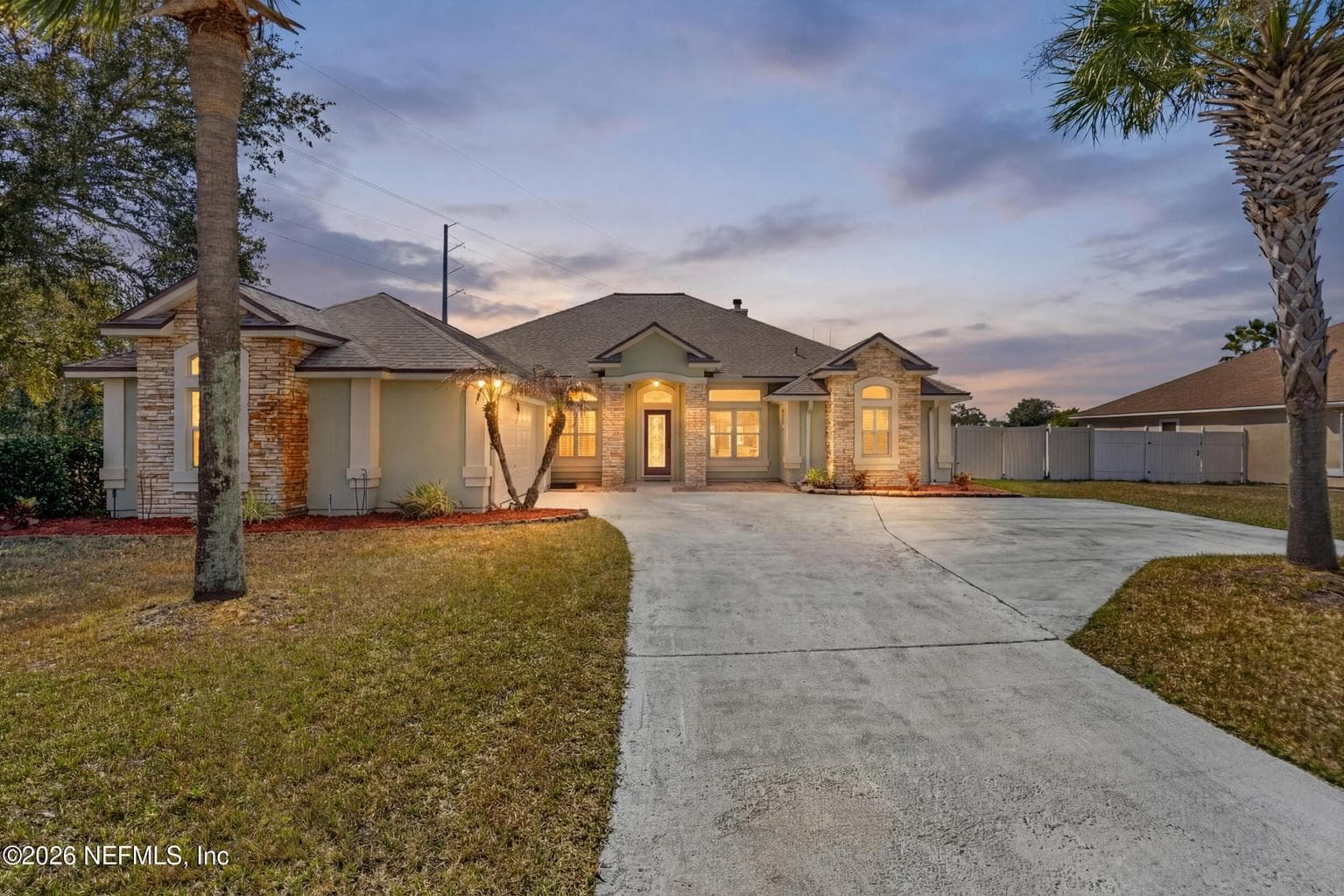 574 WHITFIELD Road, Jacksonville, FL 32221
