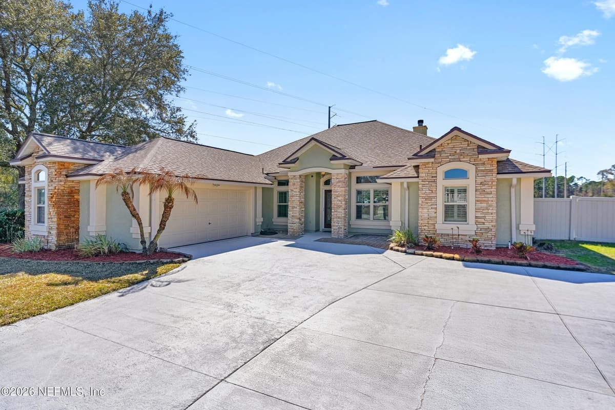 574 WHITFIELD Road, Jacksonville, FL 32221 3