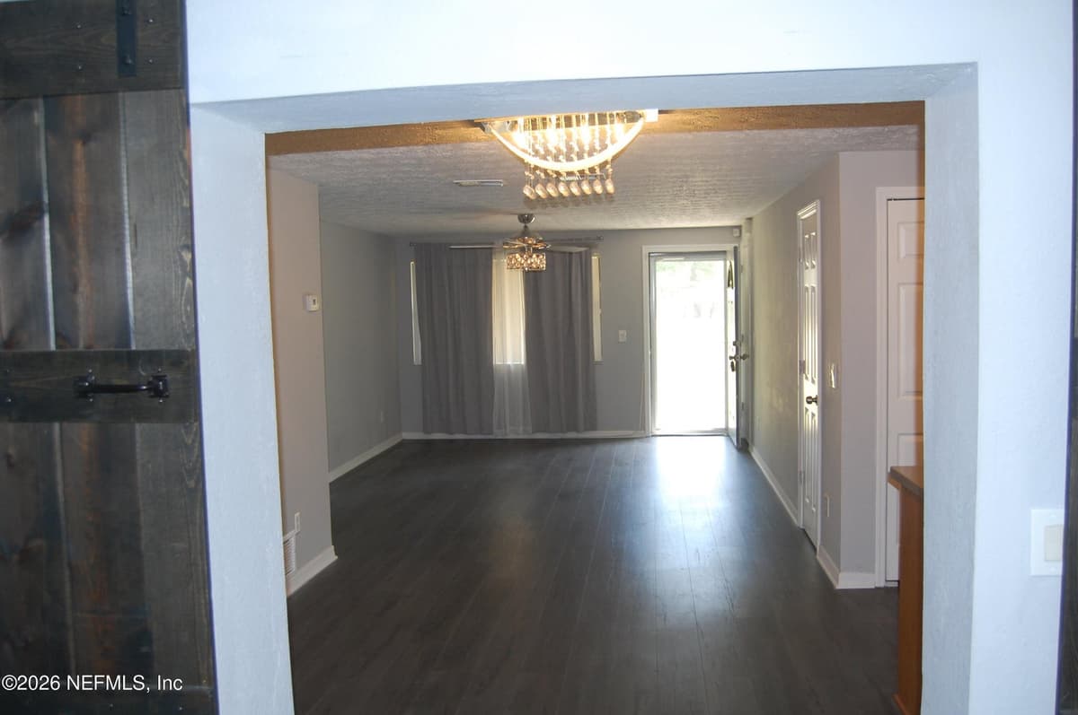 8321 SANTMAN Court, Jacksonville, FL 32221 2