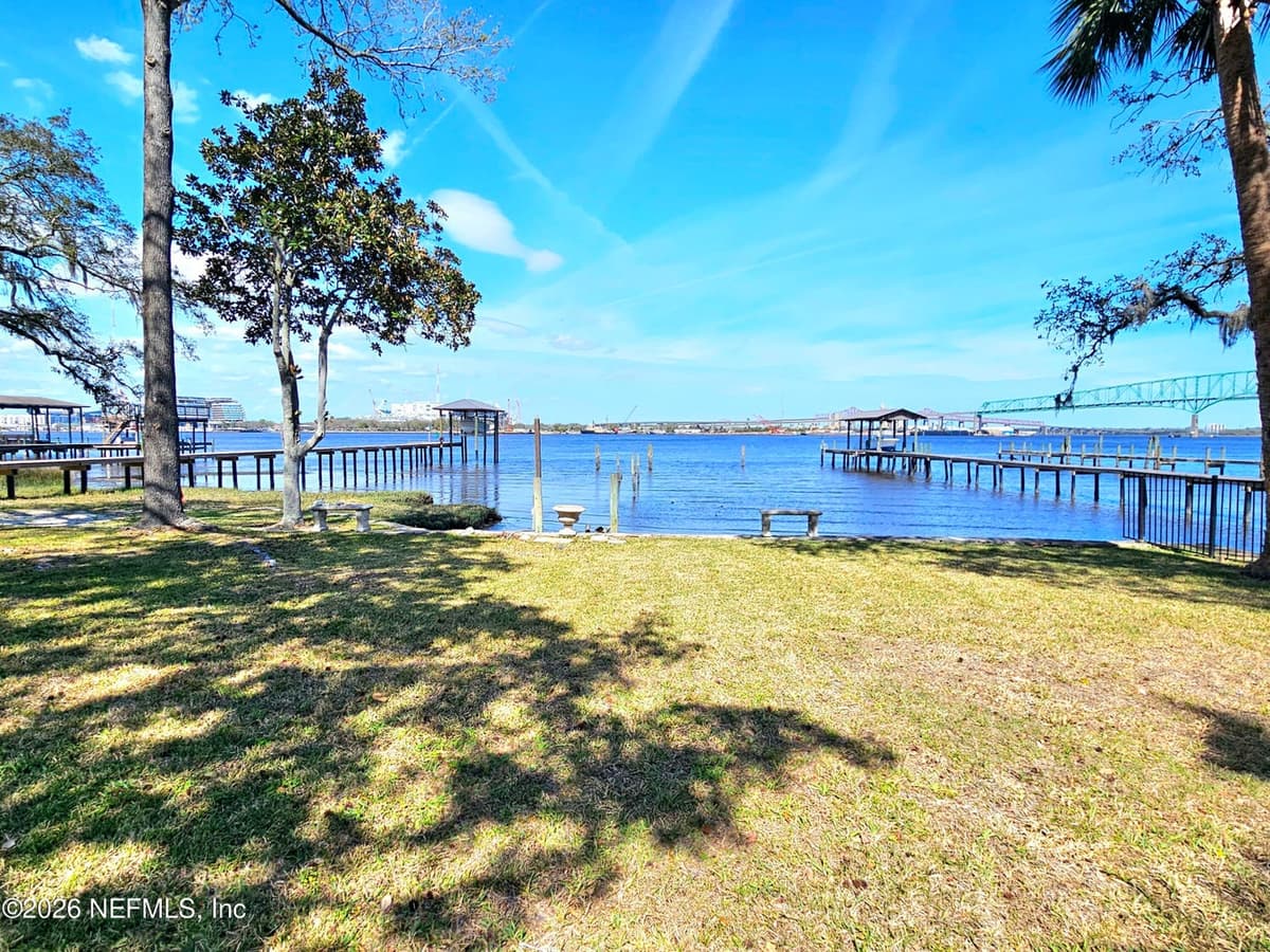 1111 NICHOLSON Road, Jacksonville, FL 32207 2