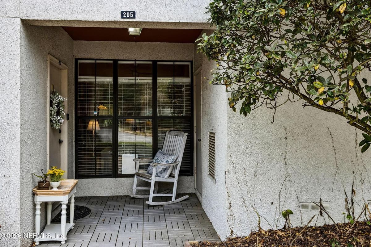 205 BRANCH WOOD Lane 205, Jacksonville, FL 32256 2