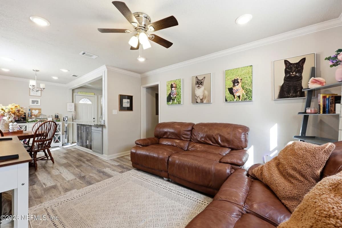 5327 LEXINGTON Avenue, Jacksonville, FL 32210 3