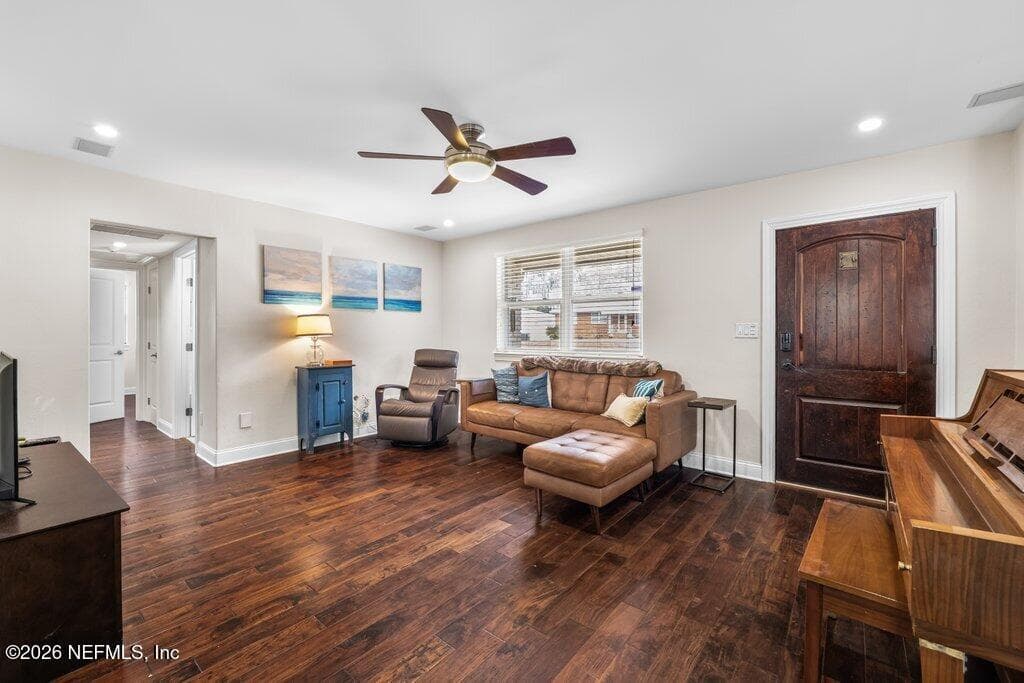 5762 HESTON Road, Jacksonville, FL 32207 2