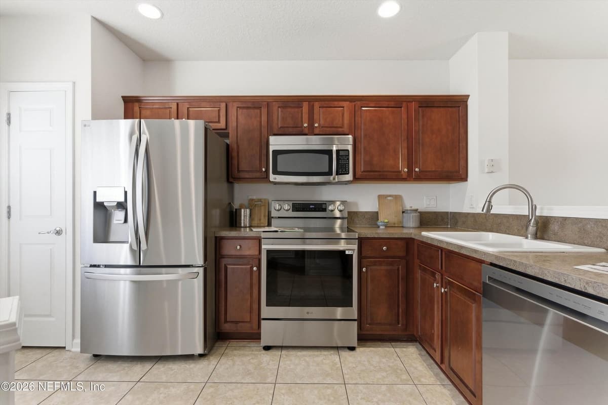6681 ARCHING BRANCH Circle, Jacksonville, FL 32258 2