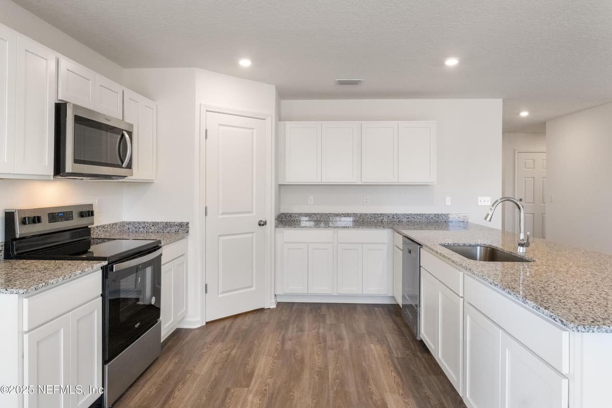 10394 GREYSTONE Drive, Glen St. Mary, FL 32040 3