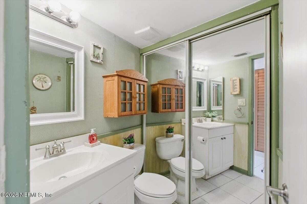 6197 LAKE LUGANO Drive 6197, Jacksonville, FL 32256 3