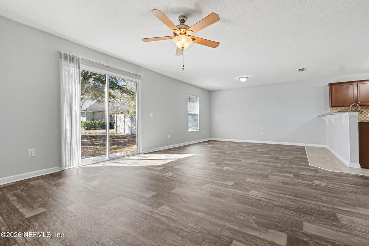 9180 MILL GROVE Drive, Jacksonville, FL 32222 3