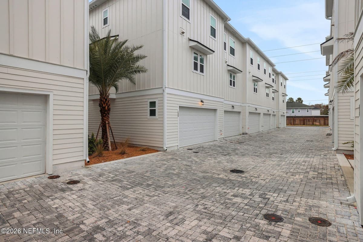 1066 2ND Avenue N, Jacksonville Beach, FL 32250 3