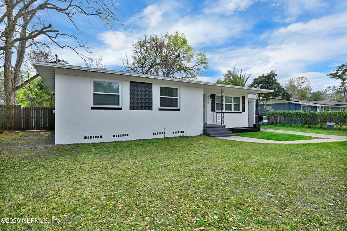 6542 WILSON Boulevard, Jacksonville, FL 32210 2