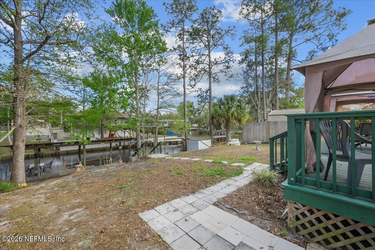 120 WATERWAY Avenue, Satsuma, FL 32189 3