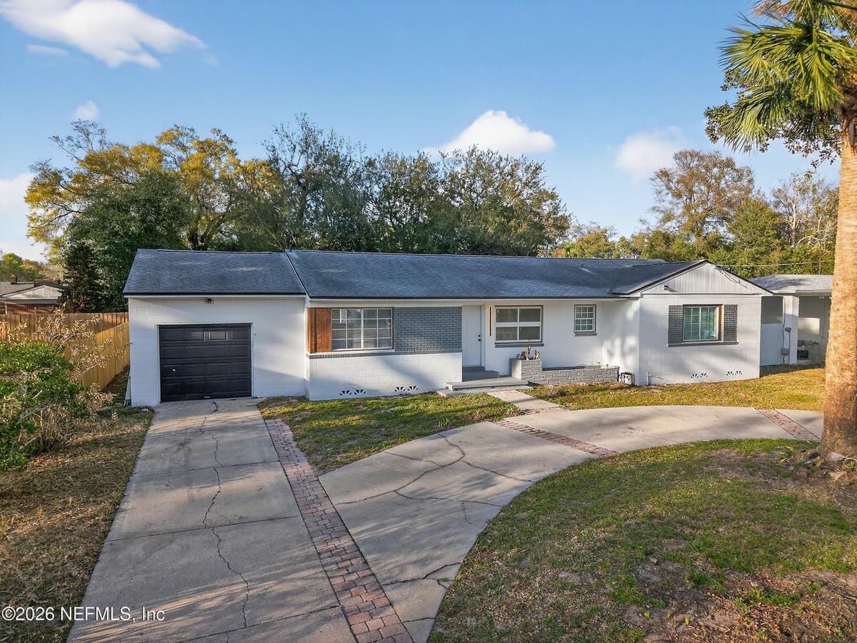 8365 BORDEAU Avenue N, Jacksonville, FL 32211 3