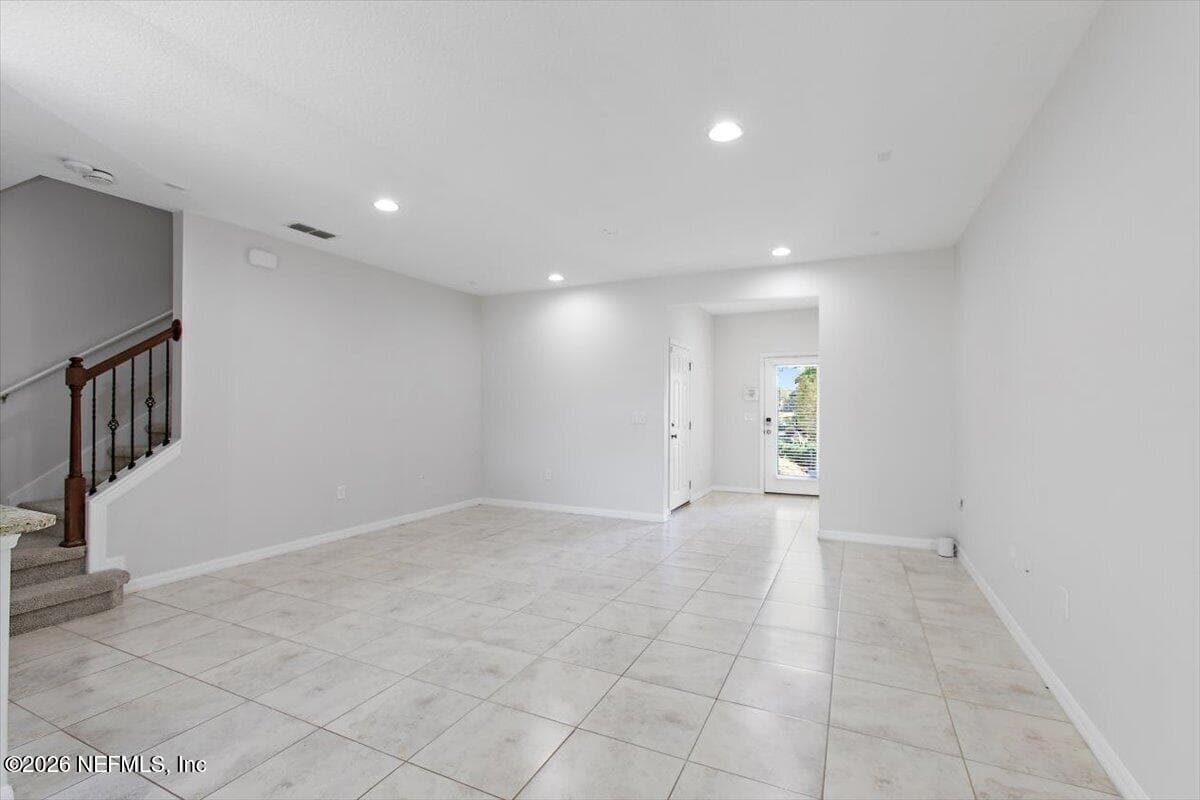 13960 BERRYVIEW Road, Jacksonville, FL 32258 3