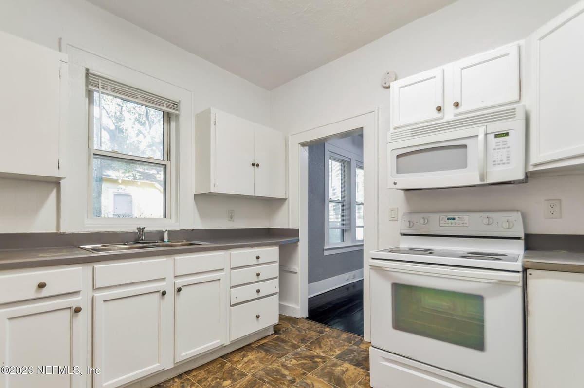 74 W 27TH Street, Jacksonville, FL 32206 2