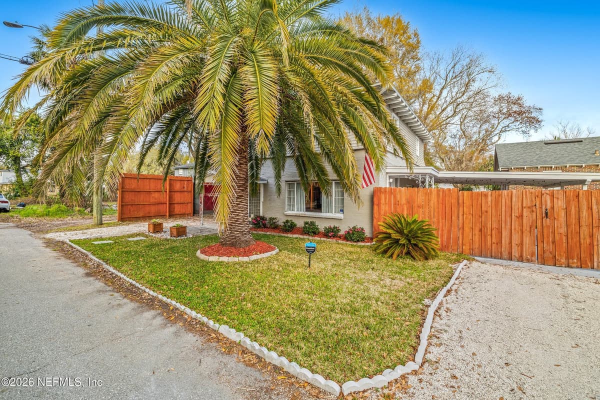 843 WEST Street, Jacksonville, FL 32204 3