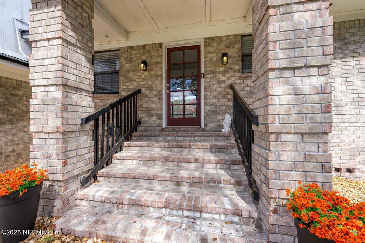5695 HYDE PARK Circle, Jacksonville, FL 32210 3