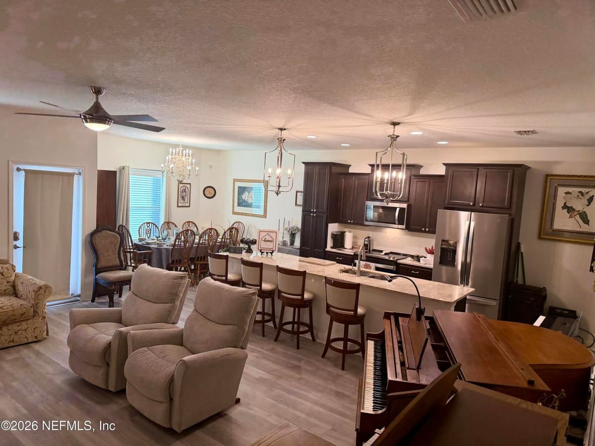 3083 ZEYNO Drive, Middleburg, FL 32068 2
