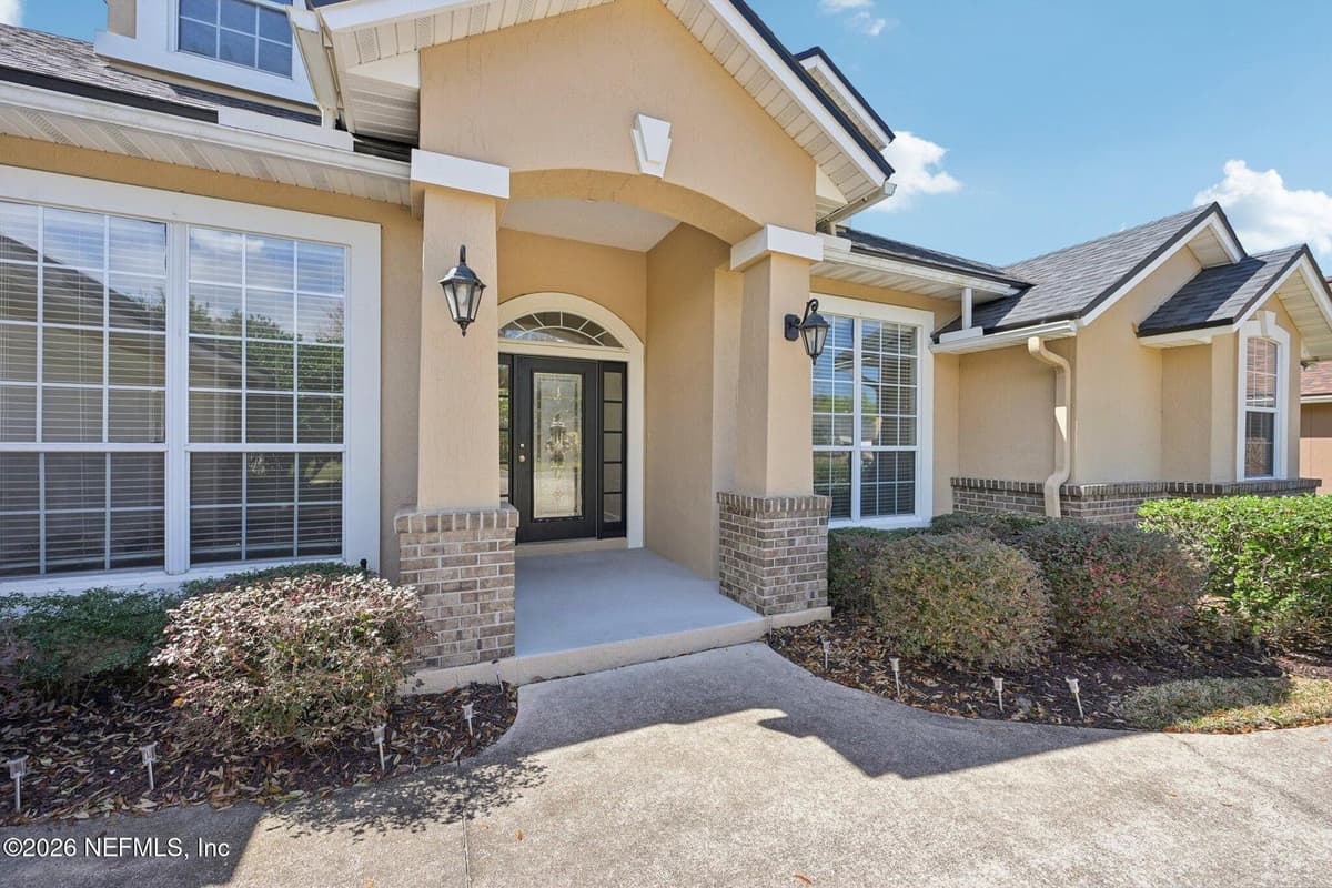 1819 SENTRY OAK Court, Fleming Island, FL 32003 2