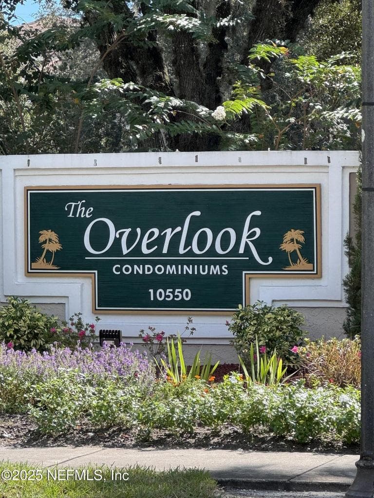 10550 BAYMEADOWS Road 512, Jacksonville, FL 32256 2
