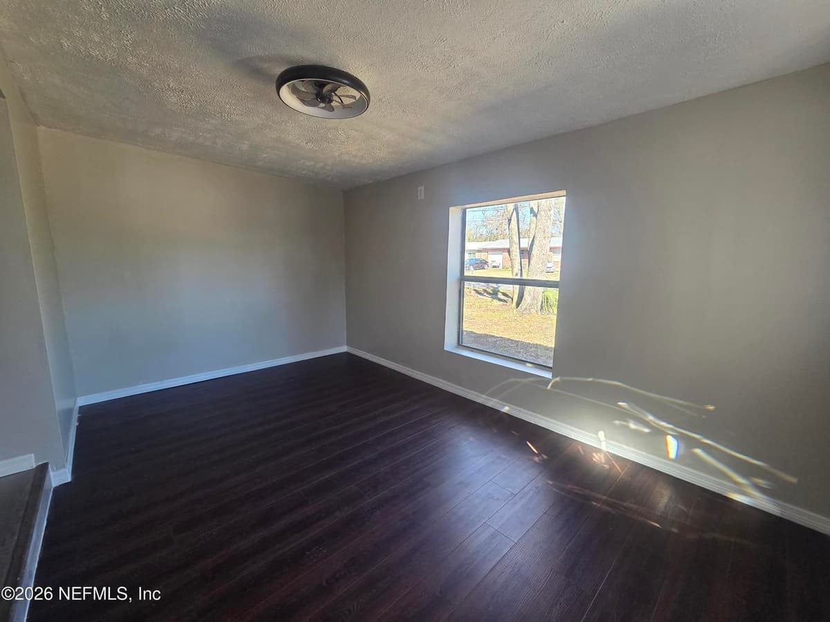 5146 SAGINAW Avenue, Jacksonville, FL 32210 3