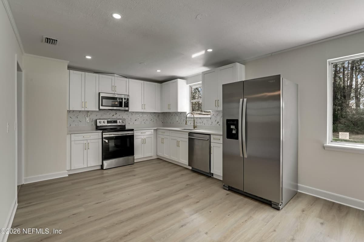 2864 JERRY Lane, Jacksonville, FL 32218 3