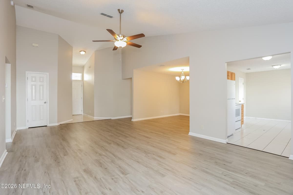 12635 ASHGLEN Drive N, Jacksonville, FL 32224 3