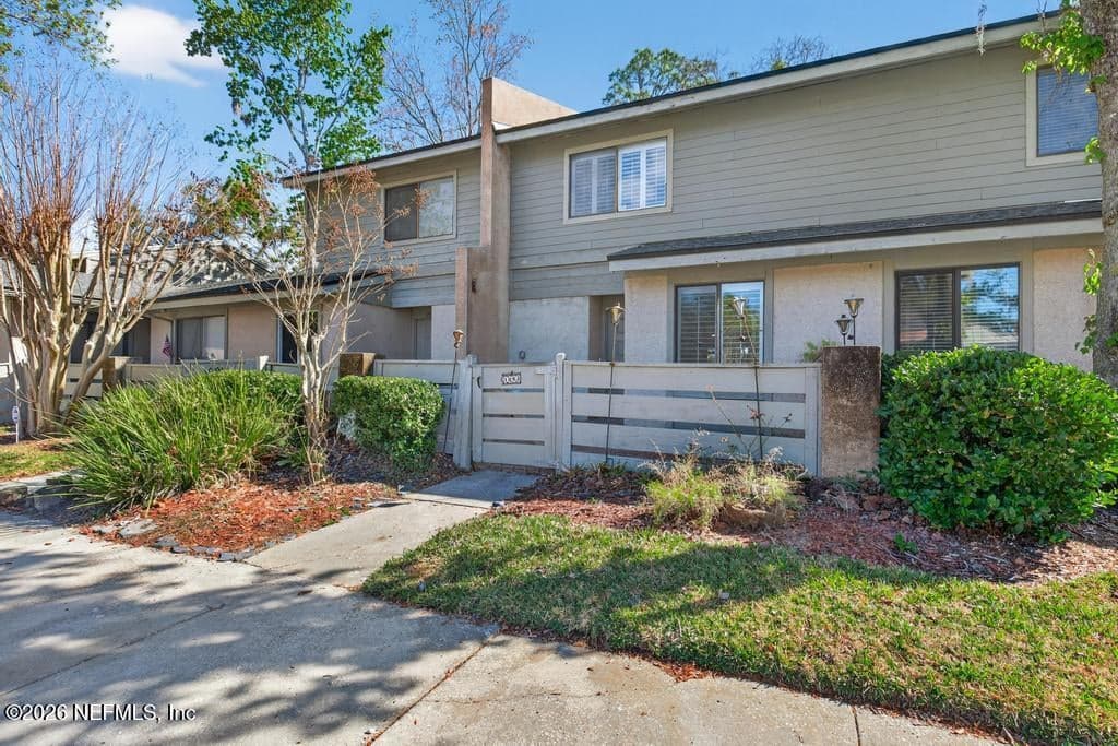 7701 BAYMEADOWS Circle W 1093, Jacksonville, FL 32256 2