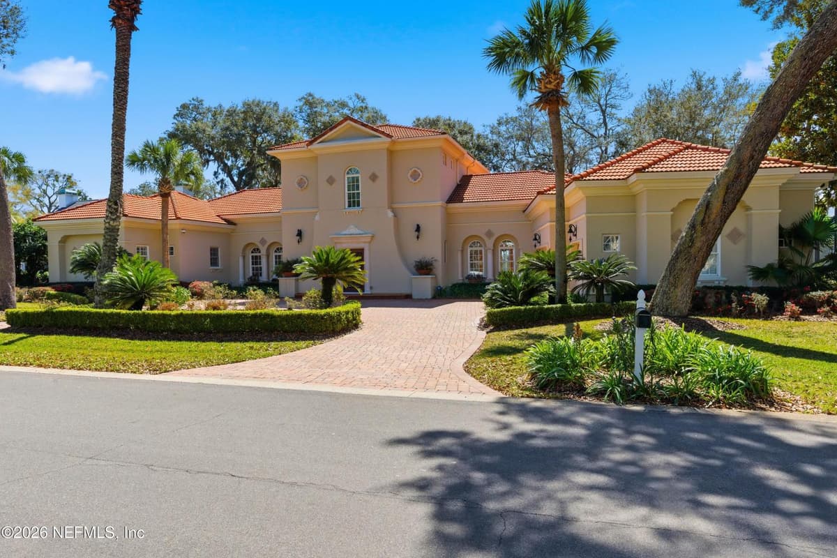 1049 SHIPWATCH Drive E, Jacksonville, FL 32225 2