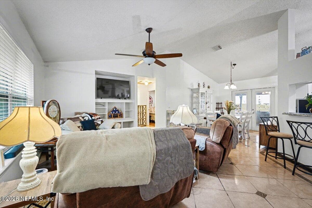 53 LION Street, Middleburg, FL 32068 3