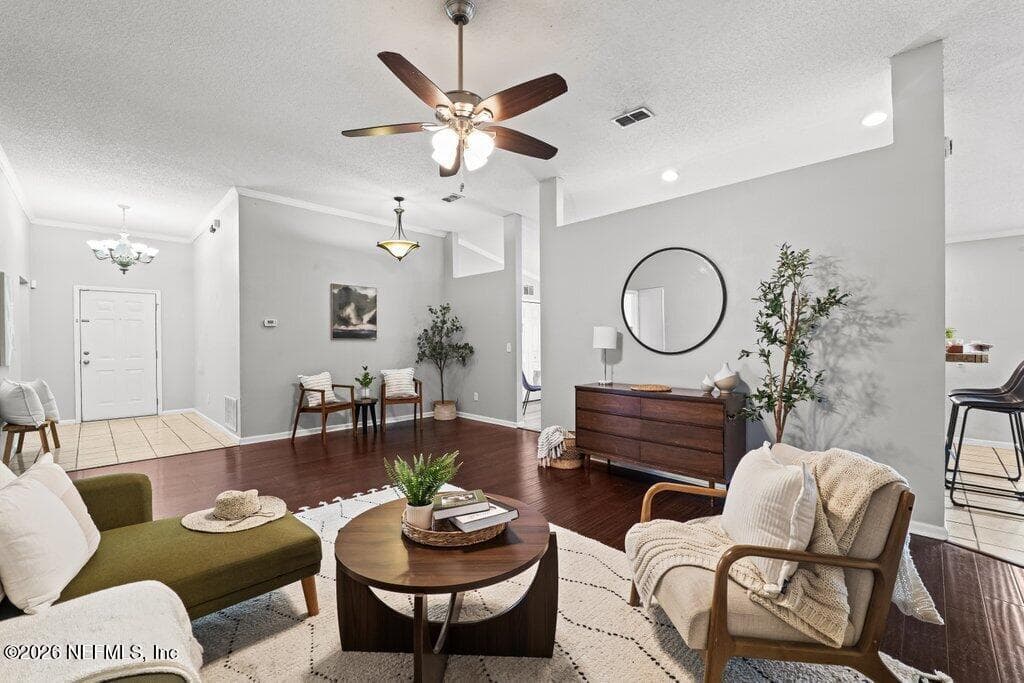 8660 SPRINGTREE Road, Jacksonville, FL 32210 3