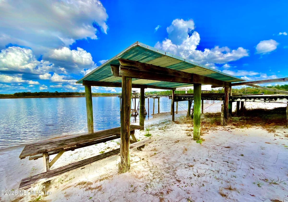 106 E SUNNYSIDE BEACH Road, Hawthorne, FL 32640, Hawthorne, FL - photo 2