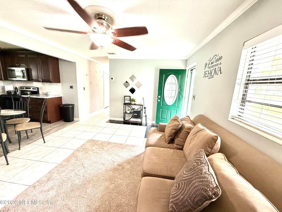 10162 HERNDON Road, Jacksonville, FL 32246 3