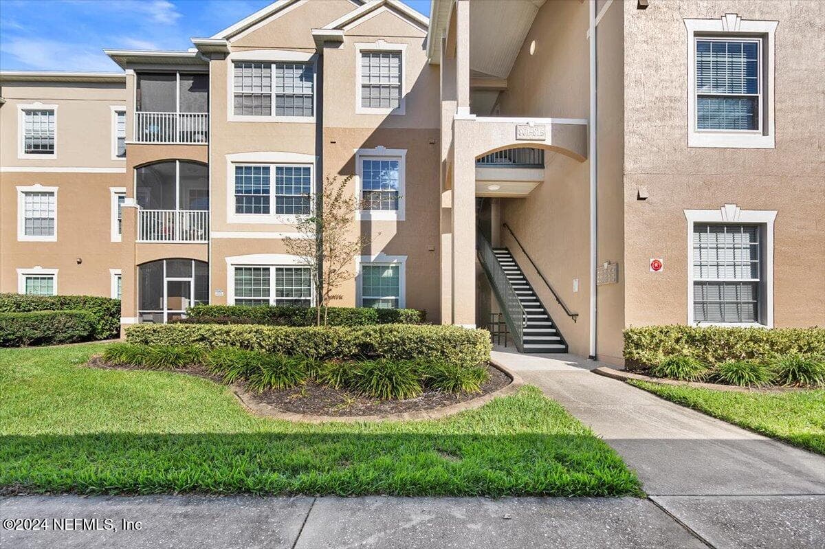 7990 BAYMEADOWS Road E 805, Jacksonville, FL 32256 2