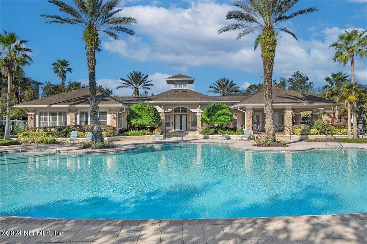7990 BAYMEADOWS Road E 805, Jacksonville, FL 32256