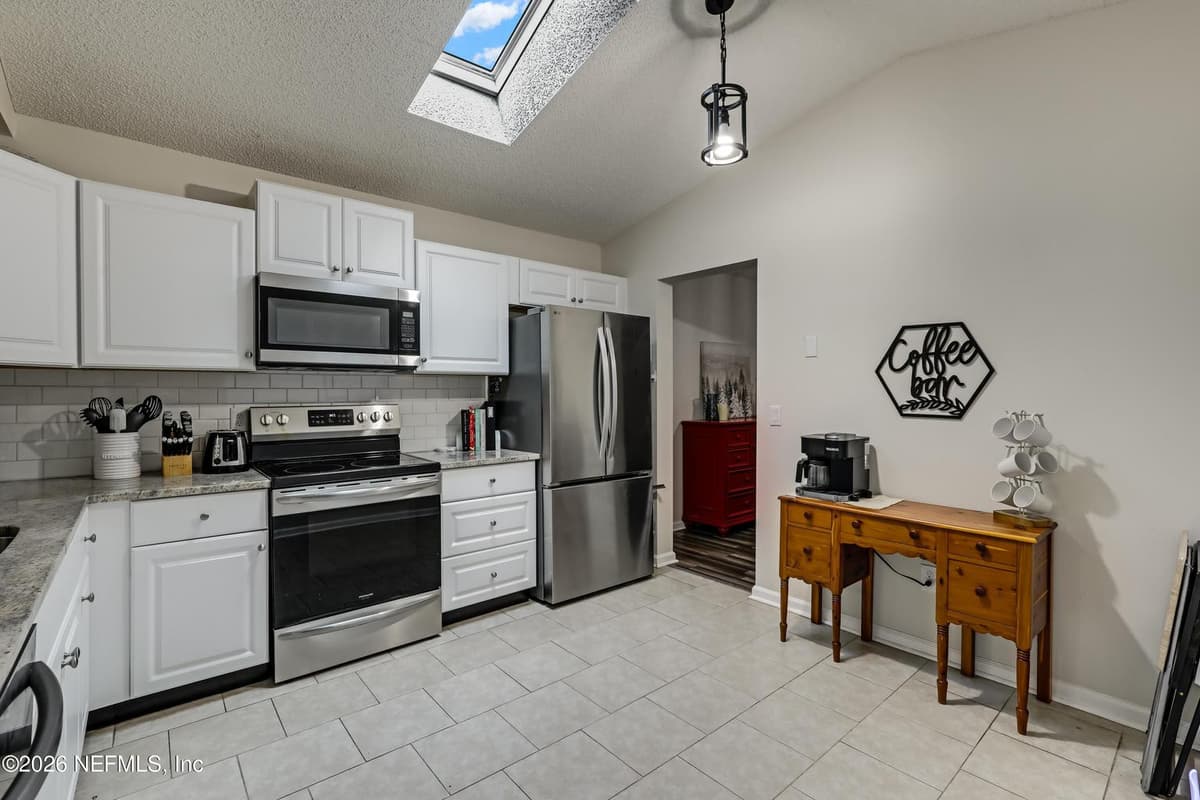 11187 MIKRIS Drive N, Jacksonville, FL 32225 3